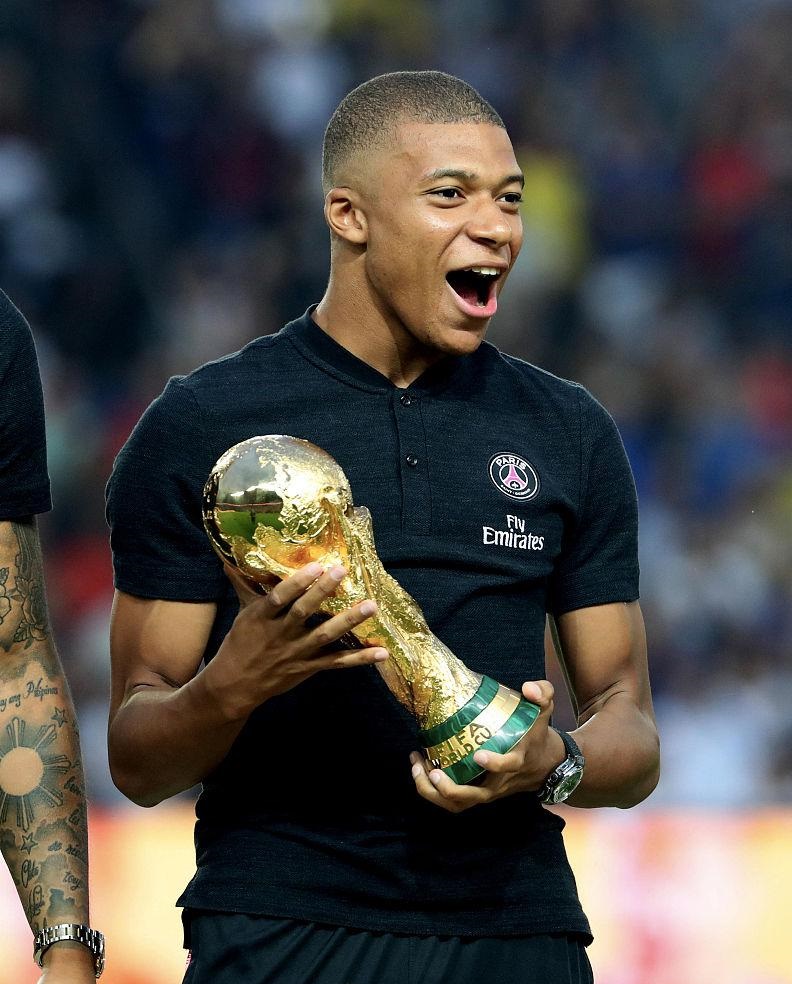 拜仁赛前部 拜仁赛前部